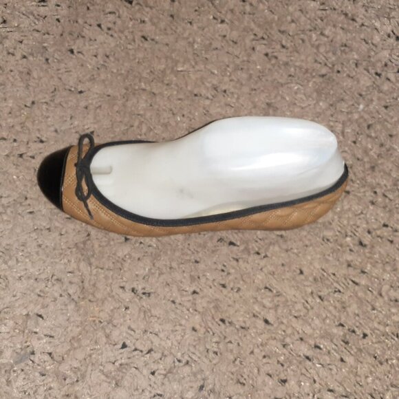 LONDON SOLE-Tan Quilted Leather-Black Patent Leather Cap Toe-Sz 38-Excellent - Picture 8 of 9